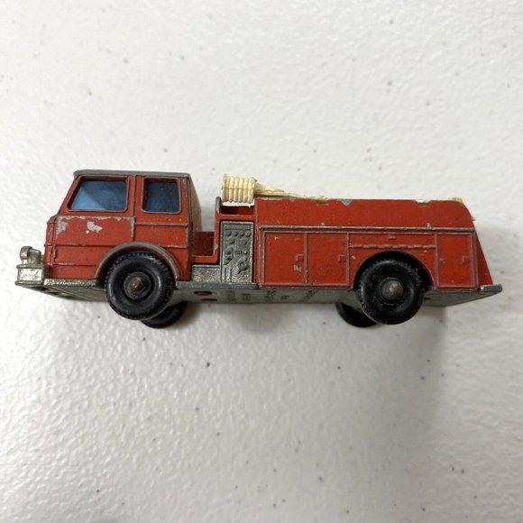 Vintage Matchbox Lesney #29-C Fire Pumper Truck - Picture 1 of 6